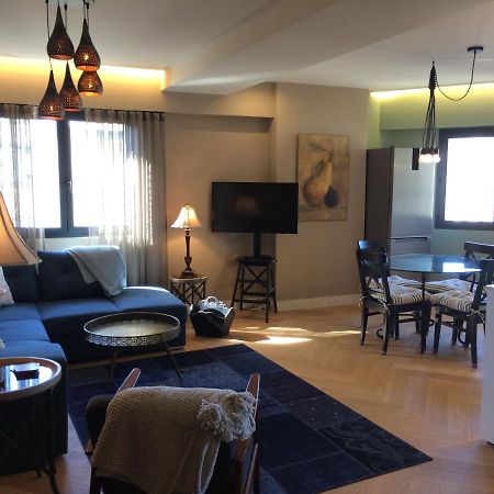 Lovely Refurbished Apartment นีซ ภายนอก รูปภาพ