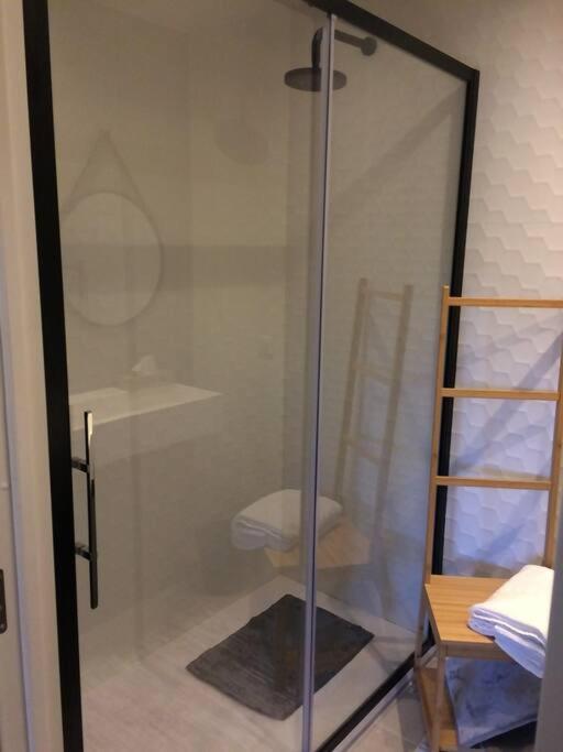 Lovely Refurbished Apartment นีซ ภายนอก รูปภาพ