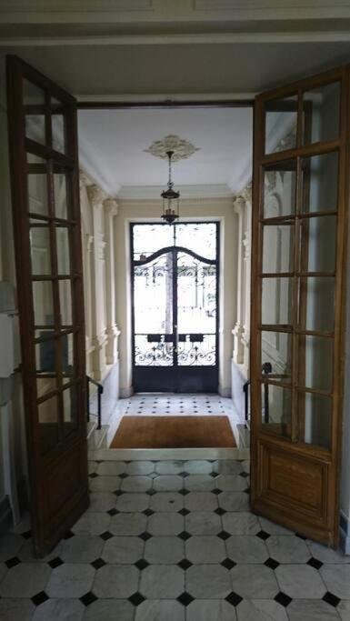 Lovely Refurbished Apartment นีซ ภายนอก รูปภาพ