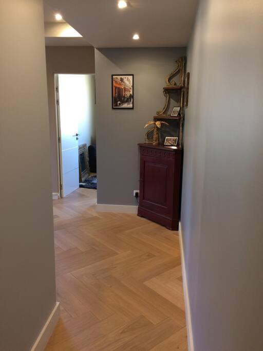 Lovely Refurbished Apartment นีซ ภายนอก รูปภาพ