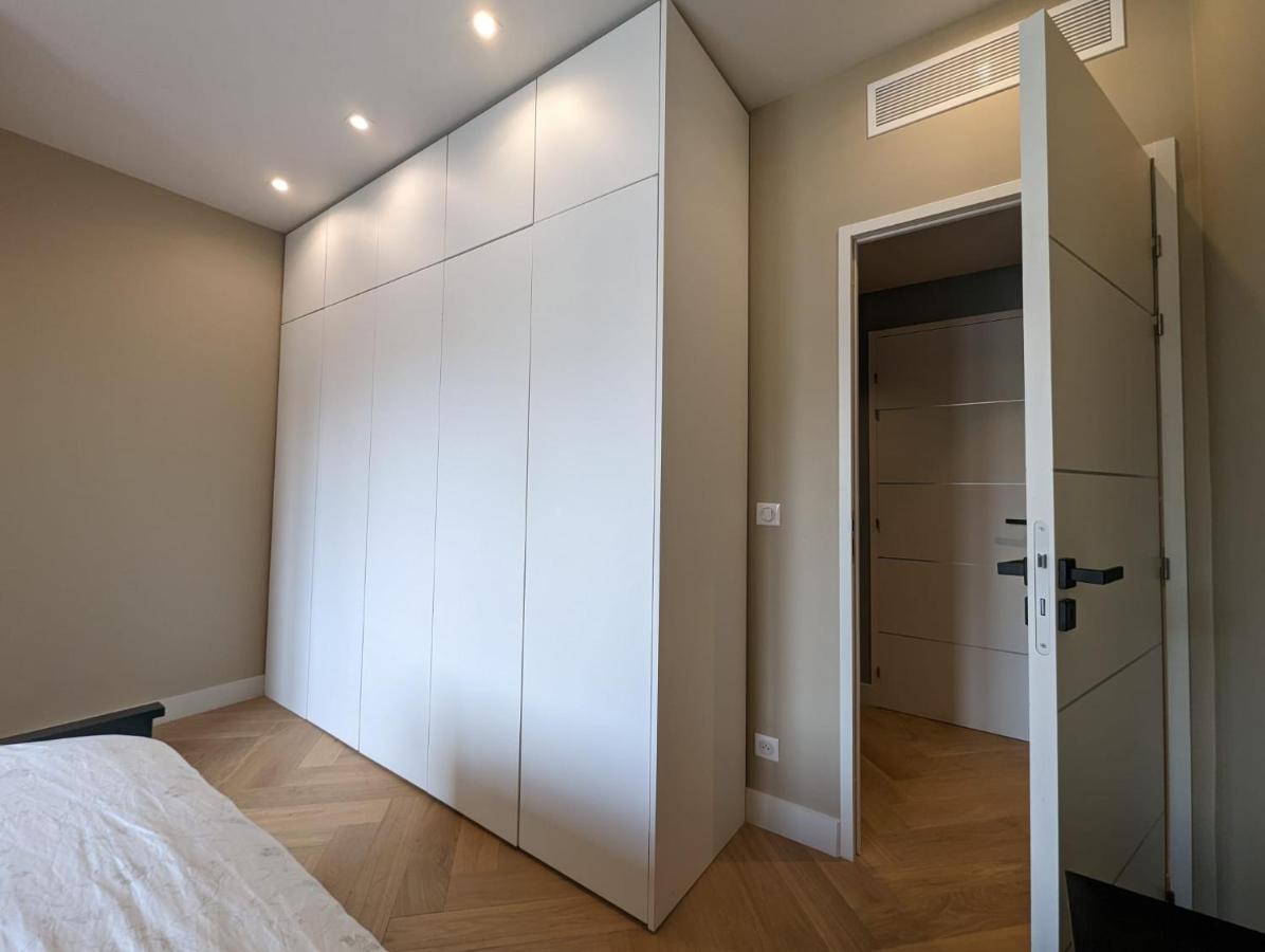 Lovely Refurbished Apartment นีซ ภายนอก รูปภาพ